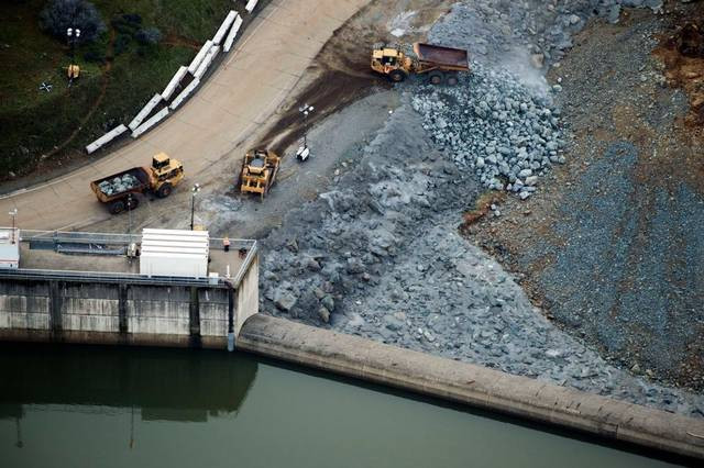 Picture 12 of See how the US 'patched' the highest dam in California