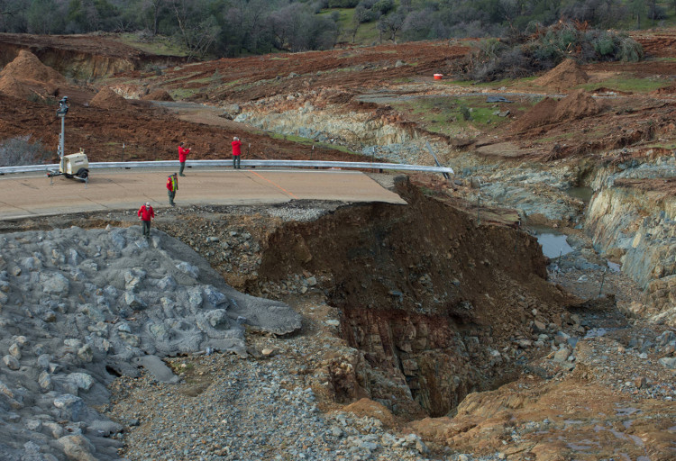 Picture 13 of See how the US 'patched' the highest dam in California