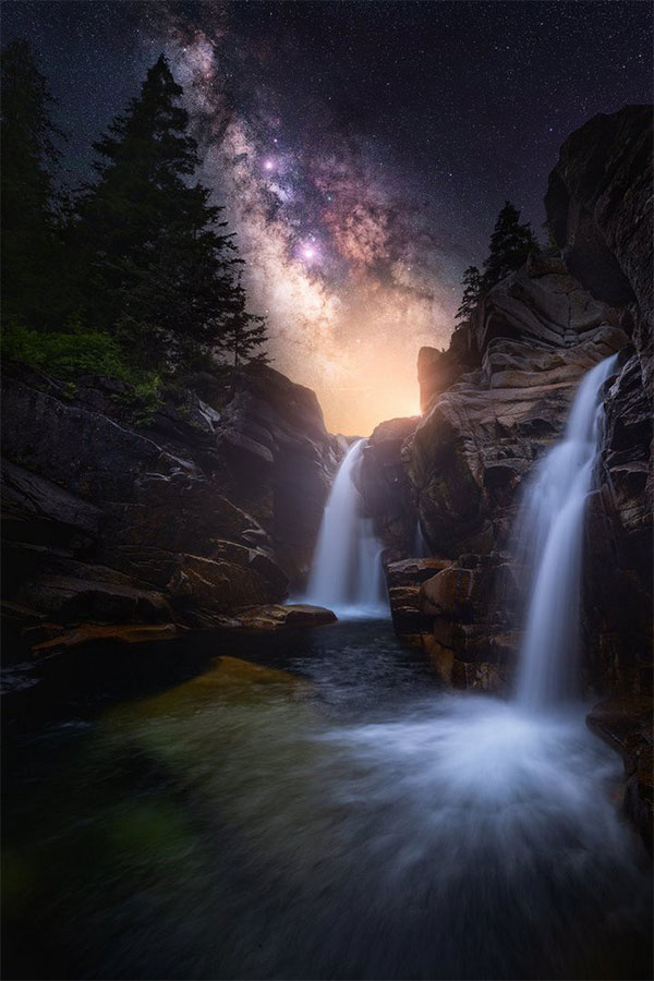 Picture 11 of See the fantasy night under the talented hands of Canadian photographer