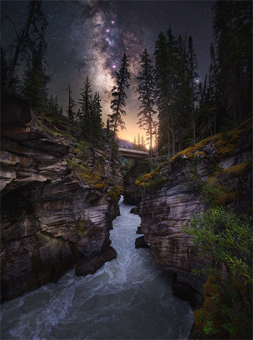 Picture 13 of See the fantasy night under the talented hands of Canadian photographer