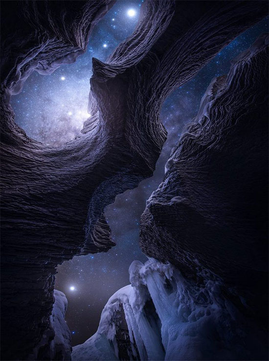 Picture 14 of See the fantasy night under the talented hands of Canadian photographer