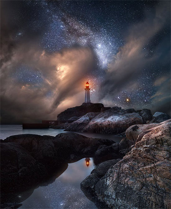 Picture 8 of See the fantasy night under the talented hands of Canadian photographer