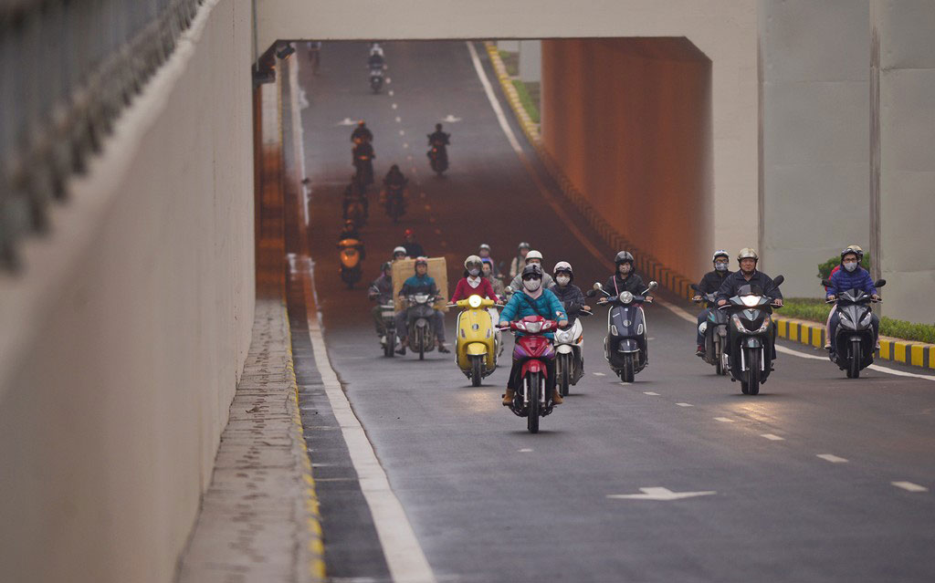 Picture 4 of See the first 4-floor intersection in Vietnam after the underground passage