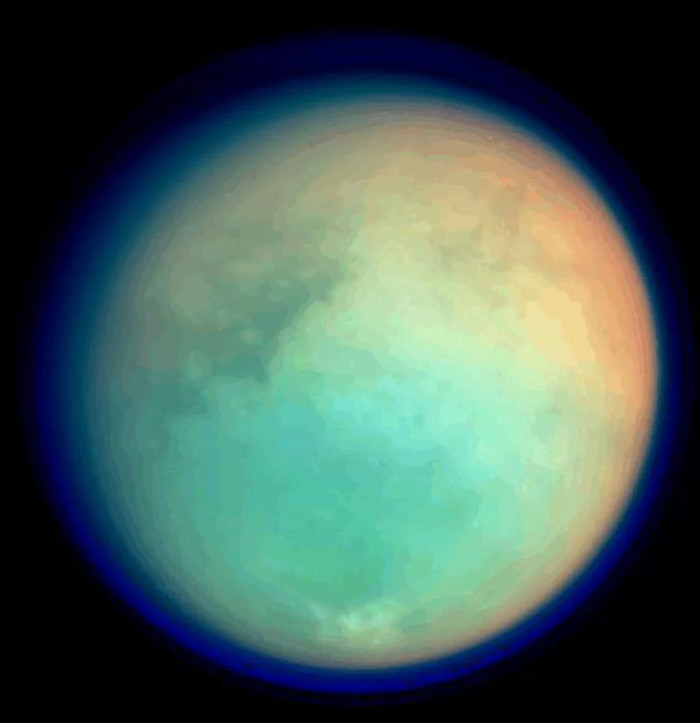 Picture 2 of See the 'foggy sunset' on Saturn's moon