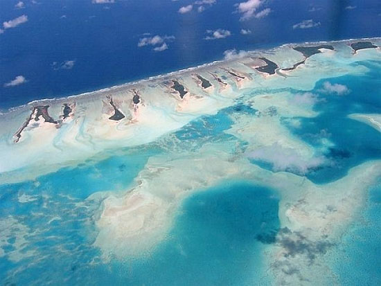 Picture 6 of Seeing the island of 'paradise' is about to disappear