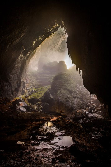 Picture 17 of Set of photos inside Son Doong - the largest cave in the world