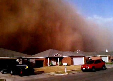Picture 11 of Severe sandstorm 'dyed red' the sky of Texas