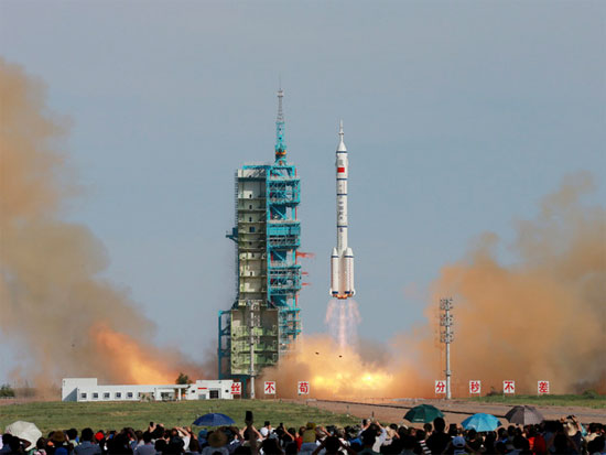 Picture 2 of Shenzhou 10 and the space race