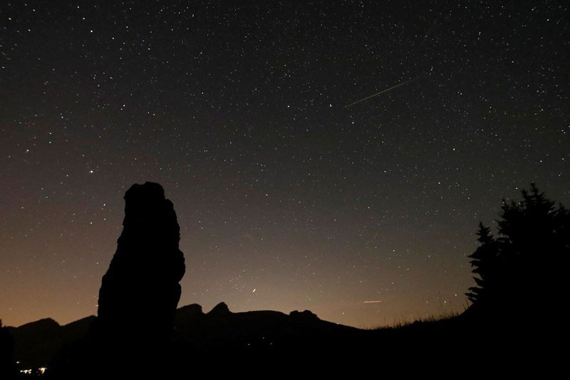 Picture 5 of Shimmering image of the largest Perseids meteor shower in 2018