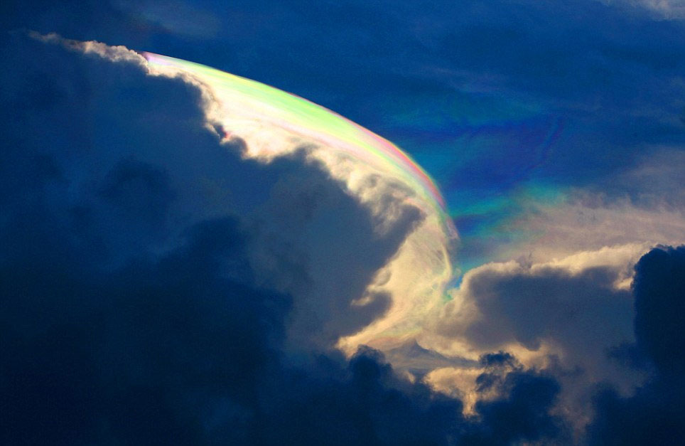 Picture 3 of Shining colors appear in China