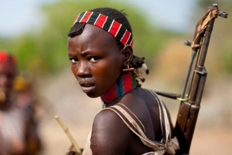 Picture 8 of 'Shiver' with the tribe has a way to prove the world's most horrifying love
