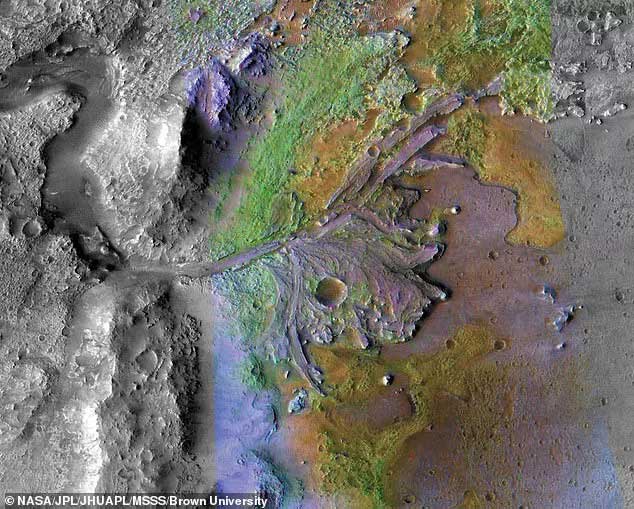 Picture 3 of Shock: 'Copy' alien world below the old town of 1,100 years old