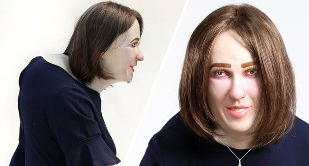 Picture 6 of Shocked with the doll simulating office workers after 20 years