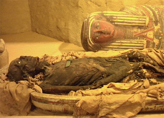 Picture 2 of Shocking discovery of Egyptian mummies
