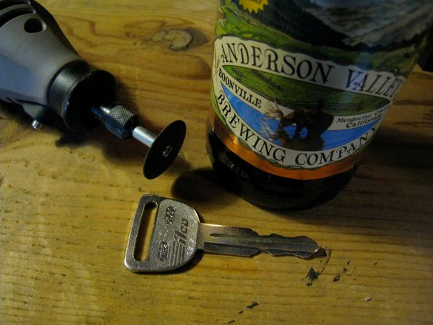 Picture 1 of Simple trick to turn your key into a beer opener