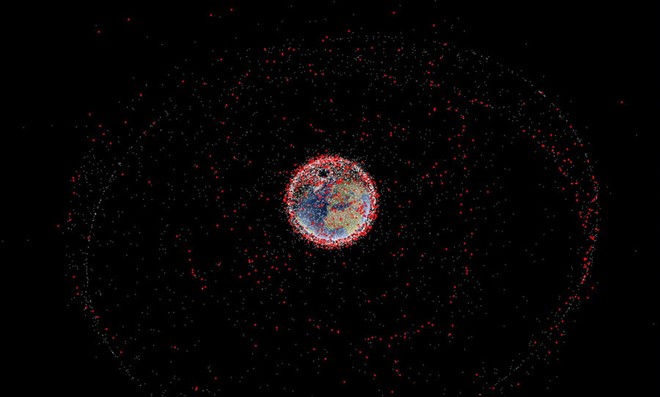 Picture 4 of Simulate 14,000 artificial satellites flying around the earth