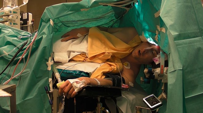 Picture 1 of Singer comfortably sings opera during brain tumor surgery