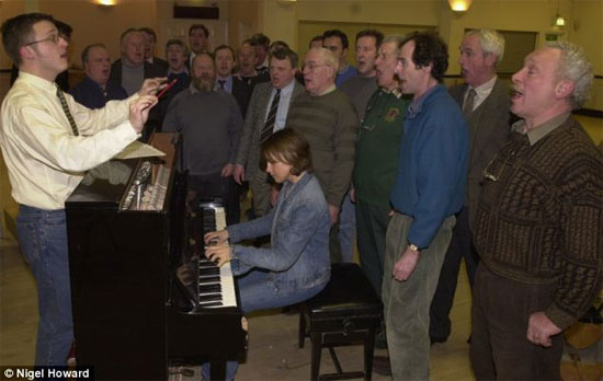 Picture 1 of Singing chorus is good for the heart like practicing Yoga
