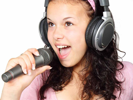 Picture 1 of Singing helps you be young and healthy