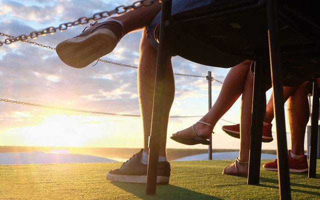 Picture 4 of Sitting cross-legged - Causes of many diseases
