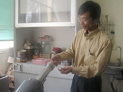 Picture 1 of 'Small and medium technology' house