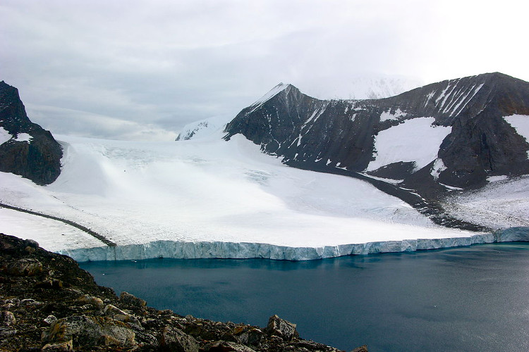 Picture 1 of Smith Glacier Glacier melted much faster than expected