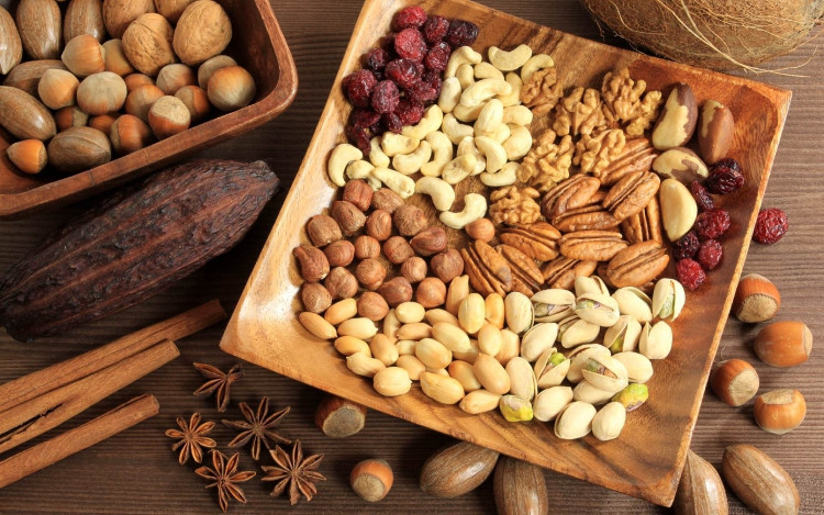 Picture 4 of Snacks help improve vision for people with myopia