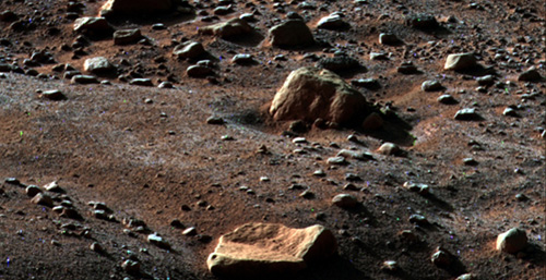 Picture 1 of Snow falls on Mars