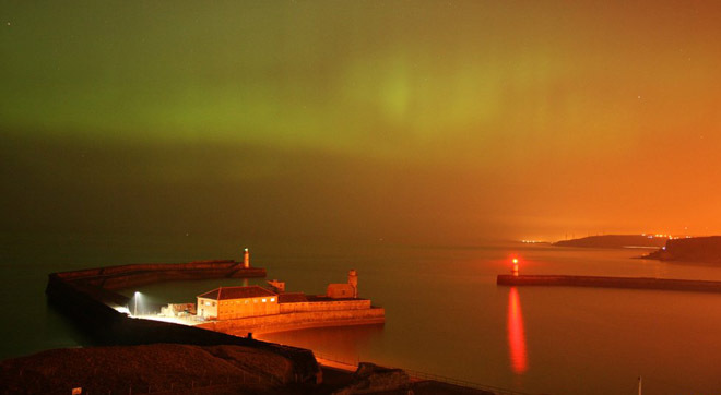 Picture 11 of Solar storm creates a brilliant aurora for the earth