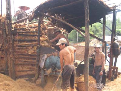 Picture 2 of Son 'near' - Inventor 'farmer'