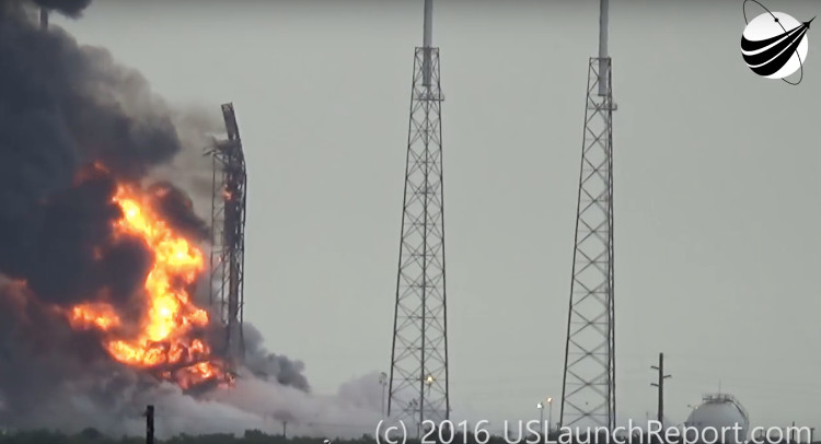 Picture 1 of SpaceX billionaire: 'Falcon 9 missiles don't explode'