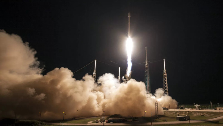 Picture 1 of SpaceX for the 9th time successfully launched missiles on the ISS station