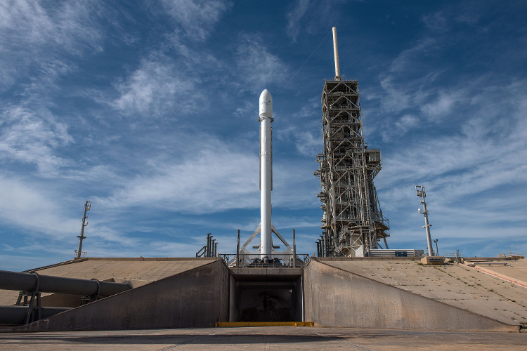 Picture 1 of SpaceX launched the third satellite in just ... 2 weeks