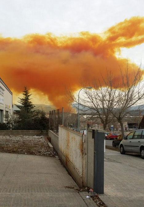 Picture 2 of Spain: Orange clouds cover the sky
