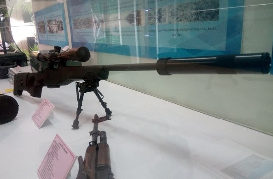 Picture 5 of Special guns of Vietnamese police