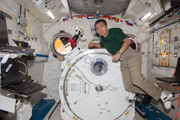 Picture 3 of Special items of astronauts on the space station