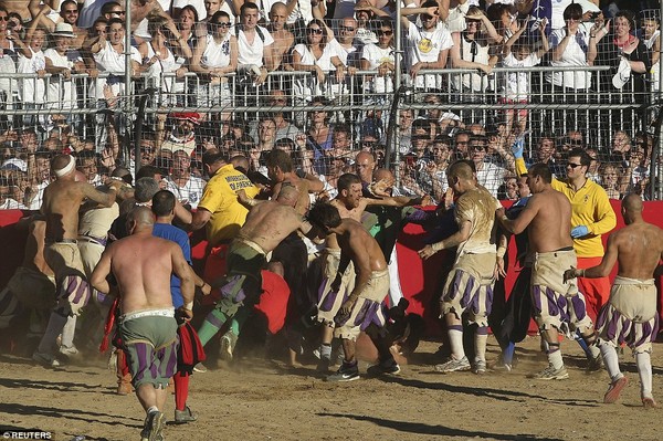 Sports history 'The most punched kick' in the world images 3
