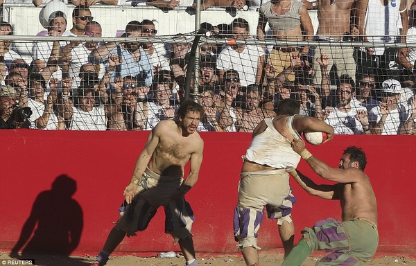 Sports history 'The most punched kick' in the world images 8