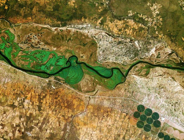Picture 5 of Spot the enchanting Earth from space satellites