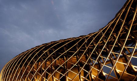 Picture 2 of Stadium creates electricity through the sun