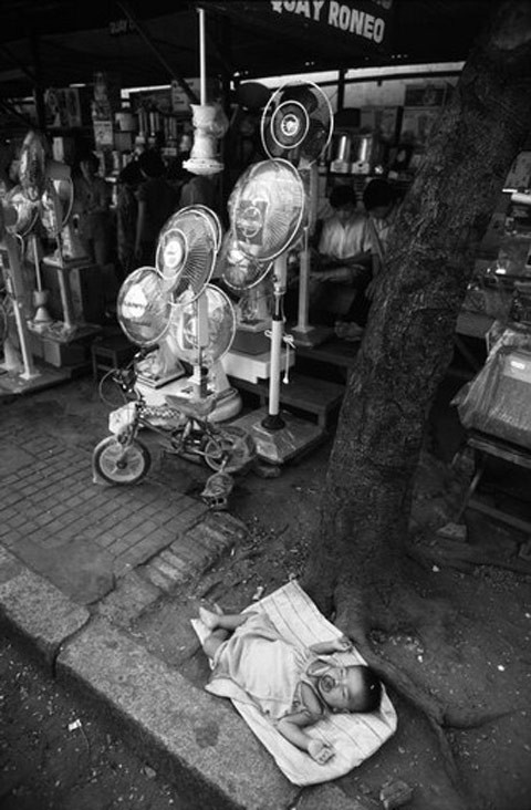 Picture 4 of Stake of sidewalk in Vietnam in the 1980s (Part 2)