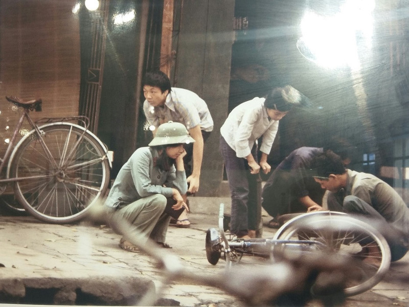 Picture 8 of Stake of sidewalk in Vietnam in the 1980s (Part 2)