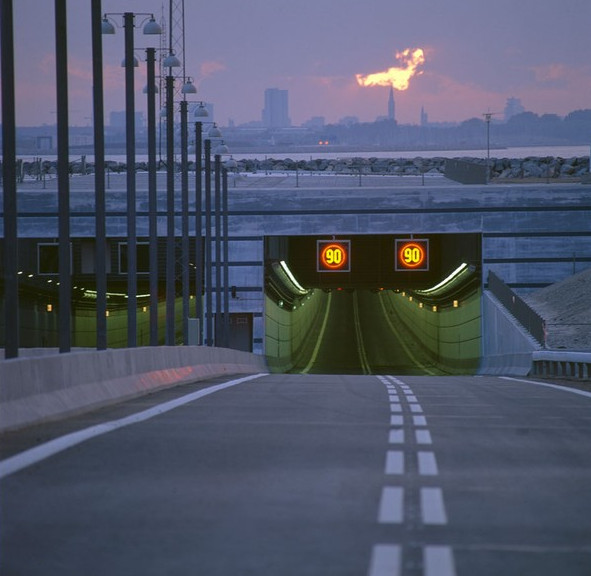 Picture 7 of Startled with the bridge disappearing in the sea