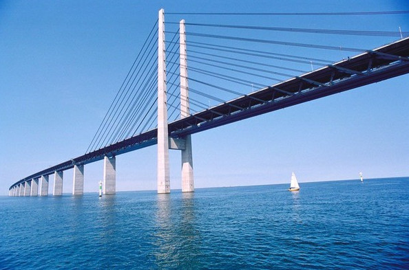 Picture 9 of Startled with the bridge disappearing in the sea
