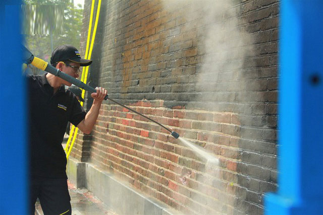 Picture 5 of Steam Cleaning - technology used to clean Ngo Mon Gate of Hue Citadel