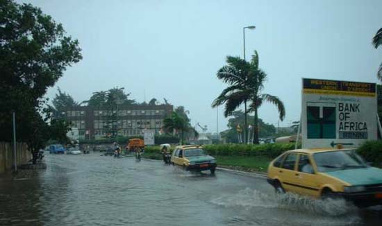 Picture 1 of Storm accompanied by heavy rain raging across Italy