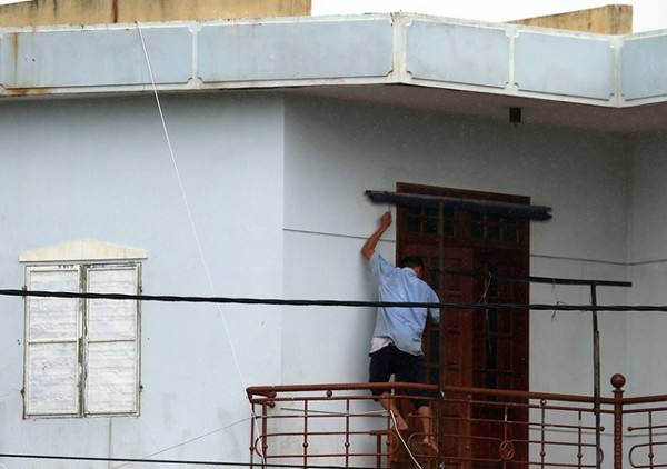 Picture 10 of Storm has not arrived, Danang has suffered