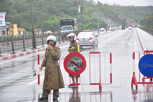 Picture 6 of Storm No. 1 attacked Quang Ninh, Hai Phong