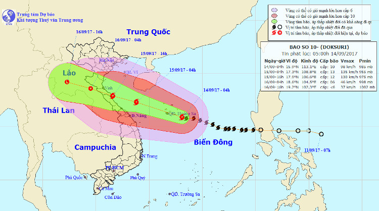 Picture 3 of Storm No. 10 approached the land of Ha Tinh - Quang Binh