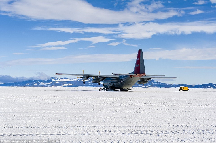 Picture 11 of Strange airports in the world